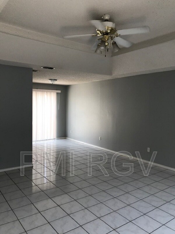 Foto del edificio - 1913 Summer Breeze Rd