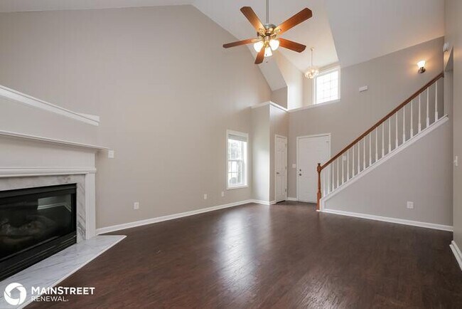 Building Photo - 8109 Green Garden Dr, Riverdale, GA 30296