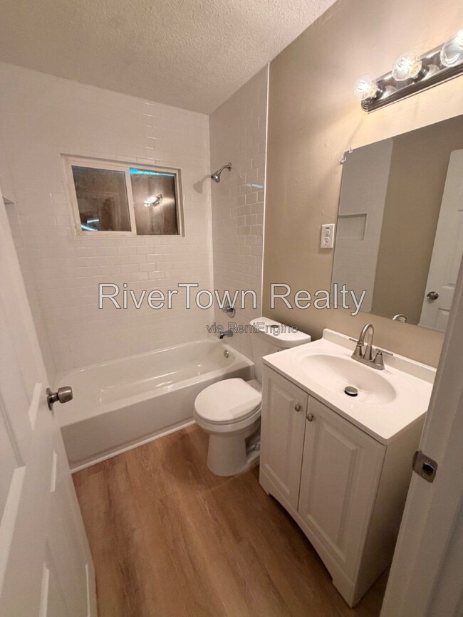 Building Photo - 1511 Elkwood St