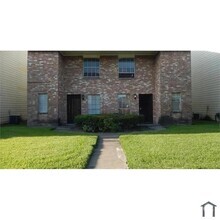 Building Photo - 12311 Ormandy St