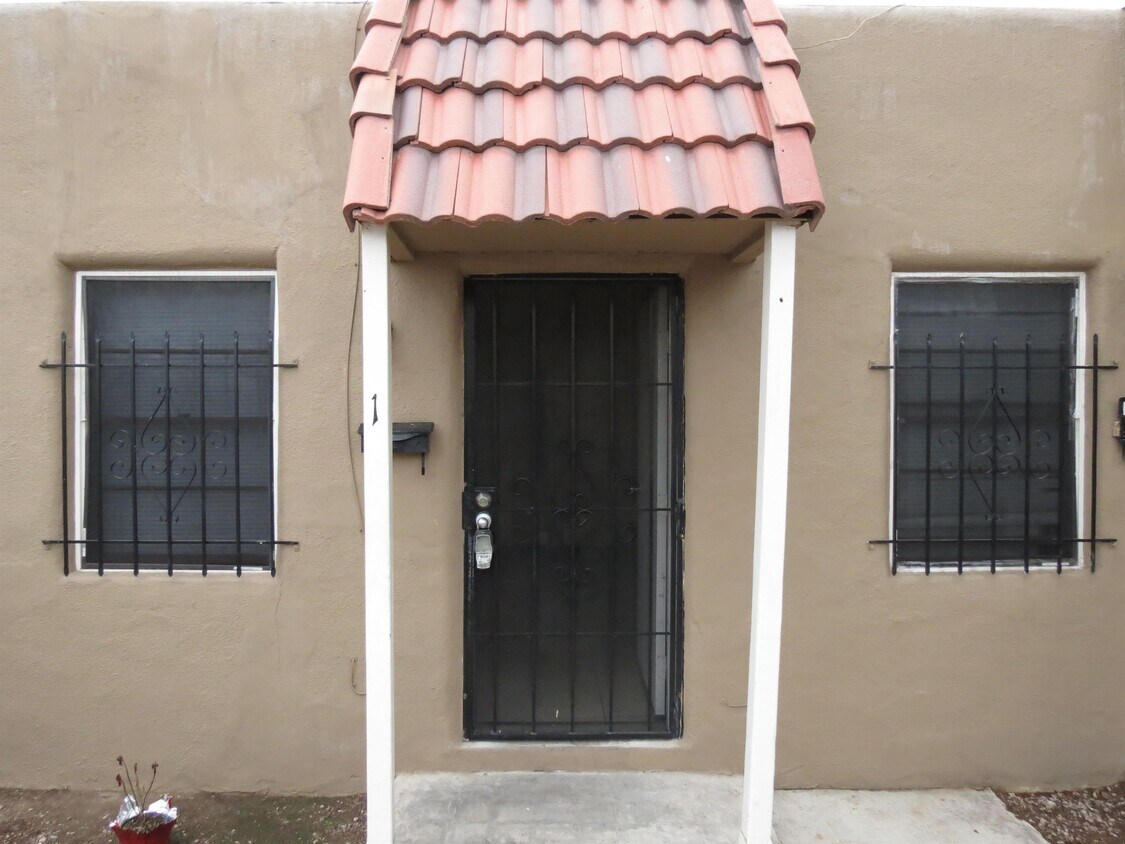 Foto principal - 498 N Arizona Ave