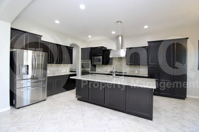 Building Photo - 4146 E Glacier Pl