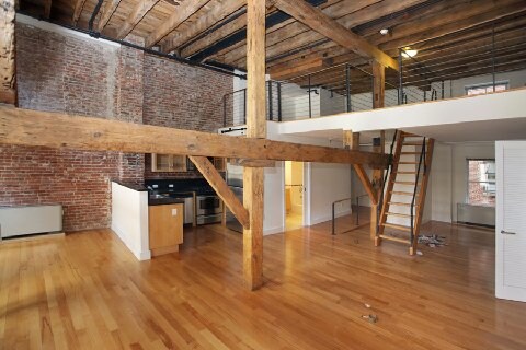 Primary Photo - 70 Fulton St