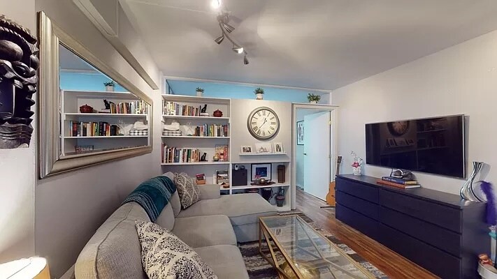 Primary Photo - 340 E 58th St
