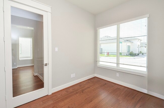 Foto del edificio - 18526 Bridgeway Ln