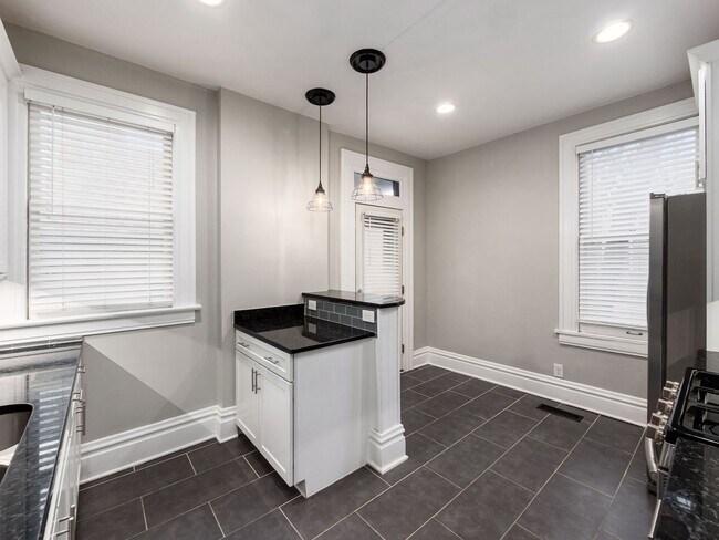 Foto del edificio - Central German Village Location!