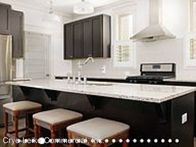 Building Photo - 3 br, 2.5 bath House - 608 B S 12th Street