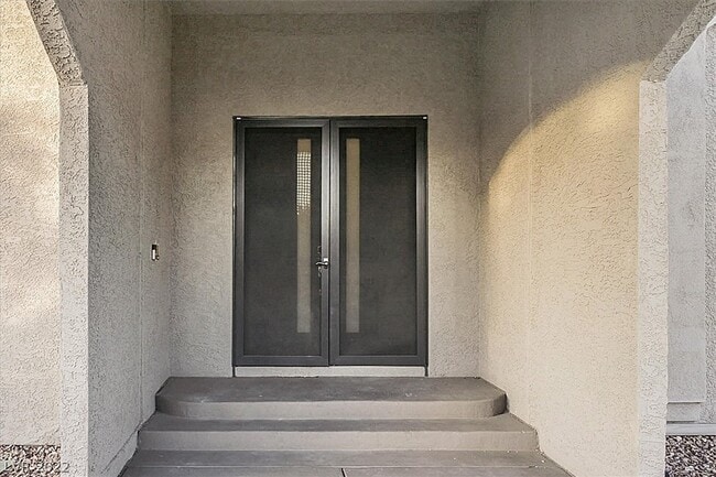 Building Photo - 956 San Gabriel Ave