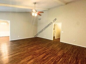 Building Photo - 3000 SW 129th St