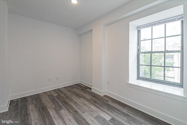 Foto del edificio - 1524 South St