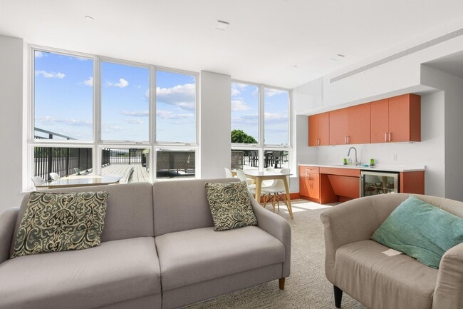 Salón residencial VITA - 3531 Washington St