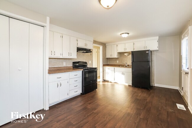 Foto del edificio - 29 N Walnut Ln