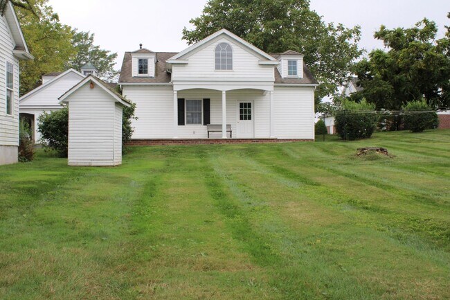 Building Photo - 5025 Miller Rd