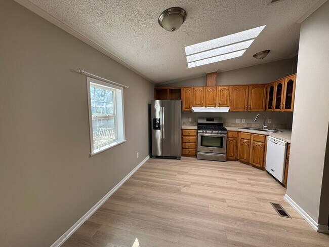 Foto del edificio - 1406 Winona Ct