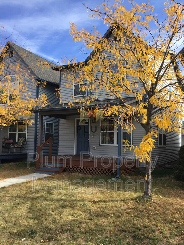 Primary Photo - 1332 Bulwer St