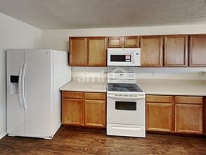 Building Photo - 1513 Clayton Dr
