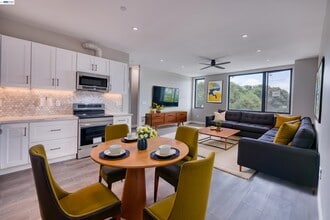 Building Photo - 4202 Telegraph Ave