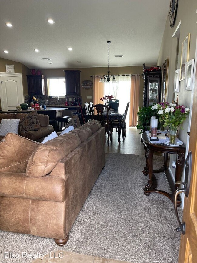 Foto del edificio - 3 br, 2 bath House - 223 Country Club Parkway