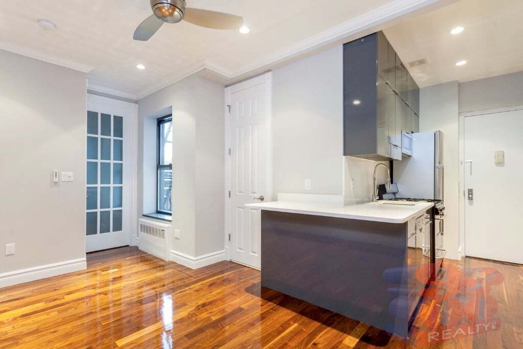 Photo - 1590 Lexington Ave (101st & 102nd), #15