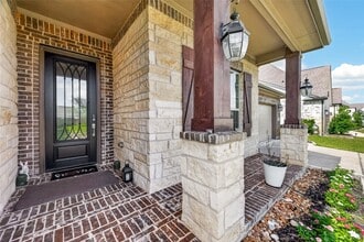 Building Photo - 6539 Fairway Gln Ln
