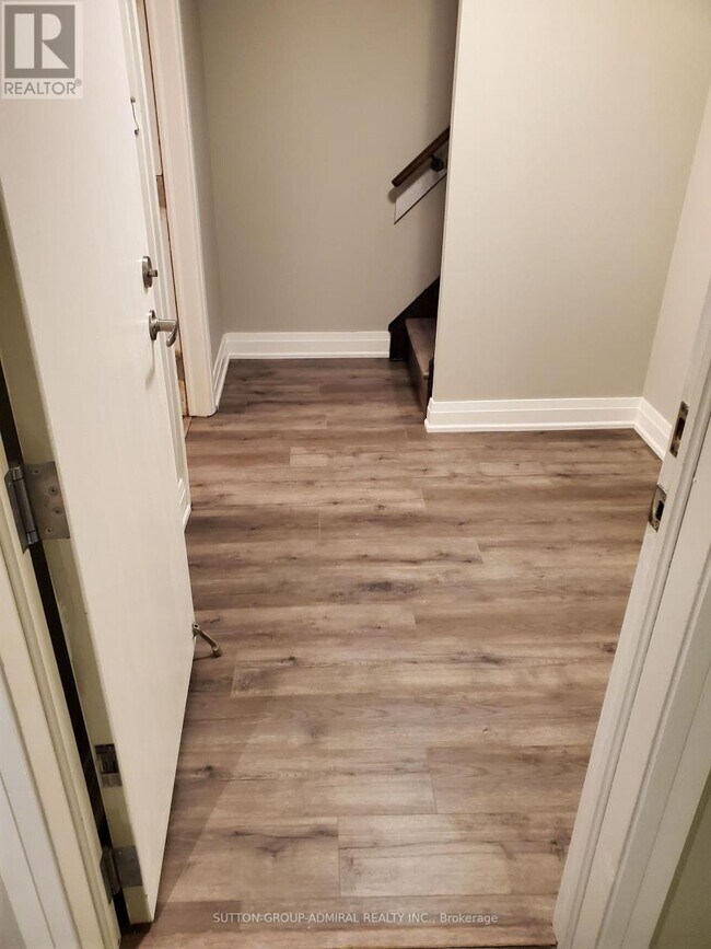 Photo du bâtiment - 830 Zator Ave