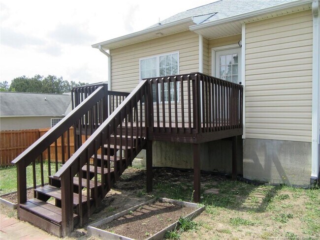 Building Photo - 426 Copper Creek Dr