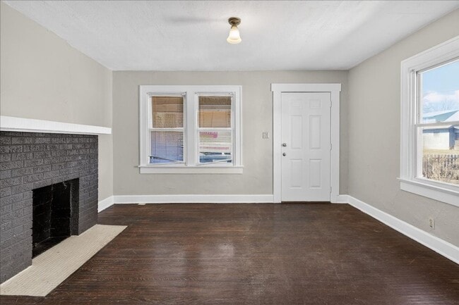 Photo - 1011 Lasalle St Townhome