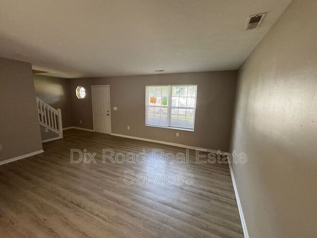 Building Photo - 307 Park Dr