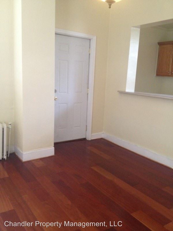 Building Photo - 206 W 37th St