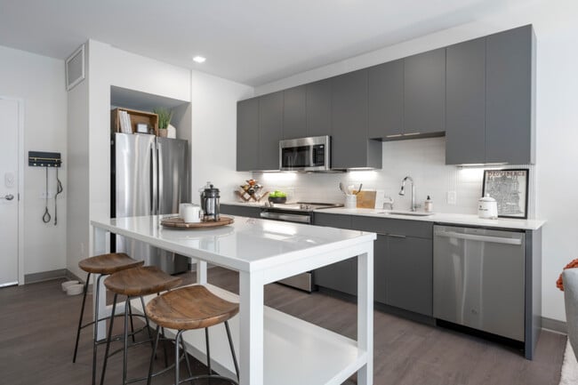 Photo - Emblem 125 Apartments