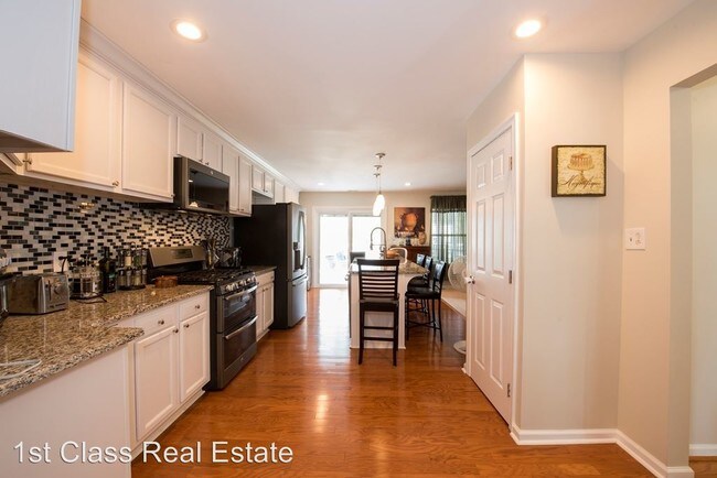 Building Photo - 5 br, 2 bath House - 2520 Seven Kings Rd