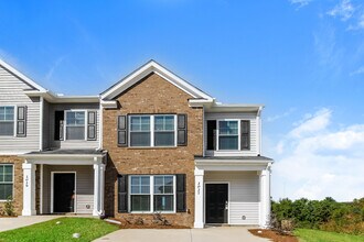 Building Photo - 2027 River Park Ct