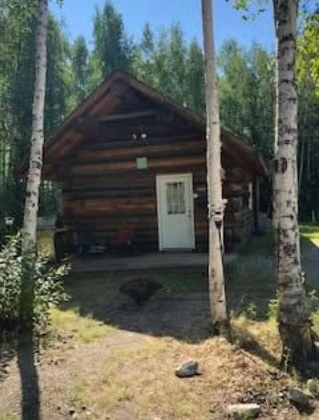 Primary Photo - Cozy 1-Bedroom Cabin off Chena Hot Springs...