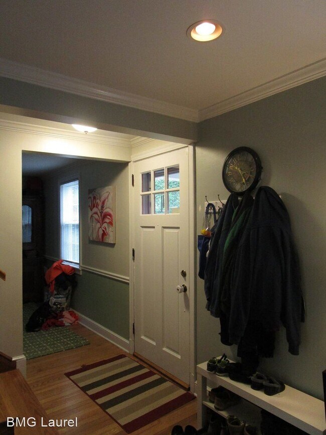 Building Photo - 4 br, 3 bath House - 4104 Tennyson Rd