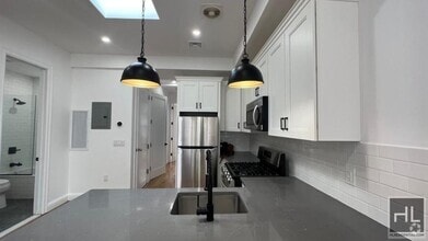 Building Photo - 432 Atkins Ave