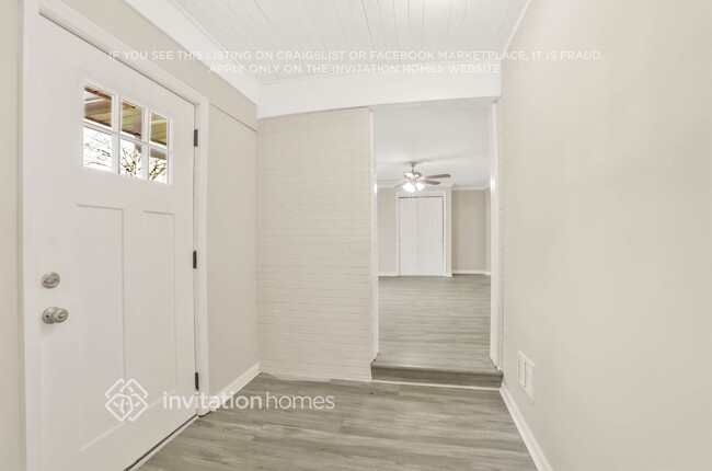 Foto del edificio - 3447 Jackson Dr