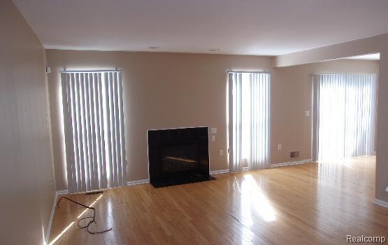 Building Photo - 17493 Gateway Cir