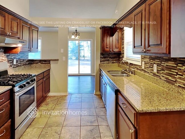 Building Photo - 3377 Tia Trace NW