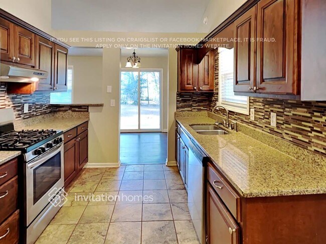 Foto del edificio - 3377 Tia Trace NW