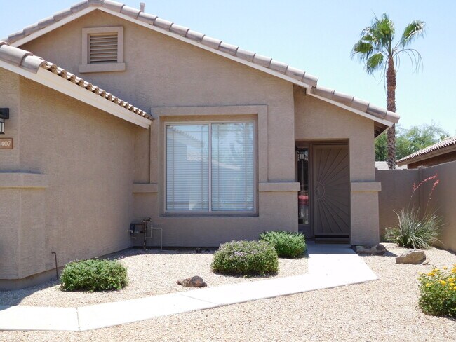 Building Photo - 3 Bedroom single level home in Tatum Highl...