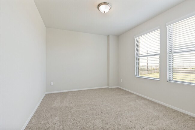 Building Photo - 5218 Pecan Orch Trl