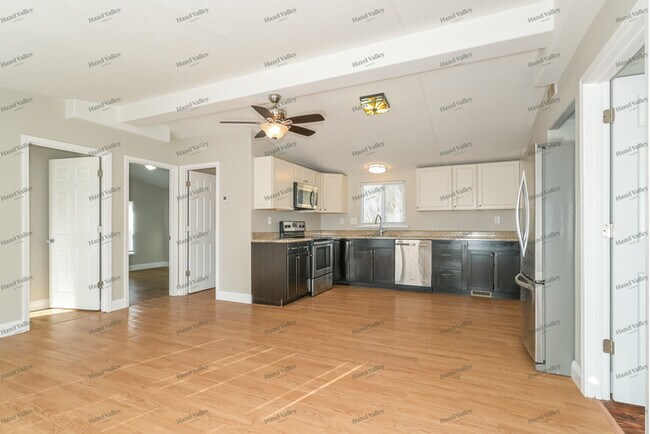 Foto del edificio - 147 El Jon Ln.