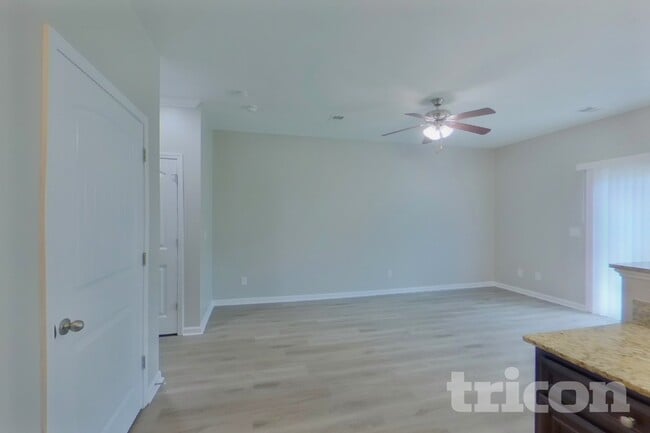 Building Photo - 356 Dawsons Park Dr