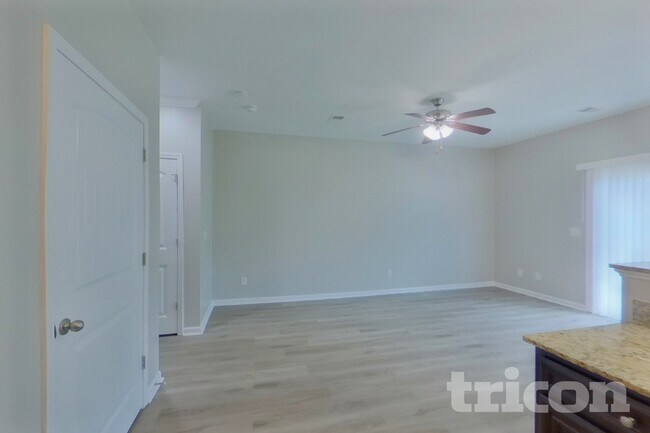 Foto del edificio - 356 Dawsons Park Dr