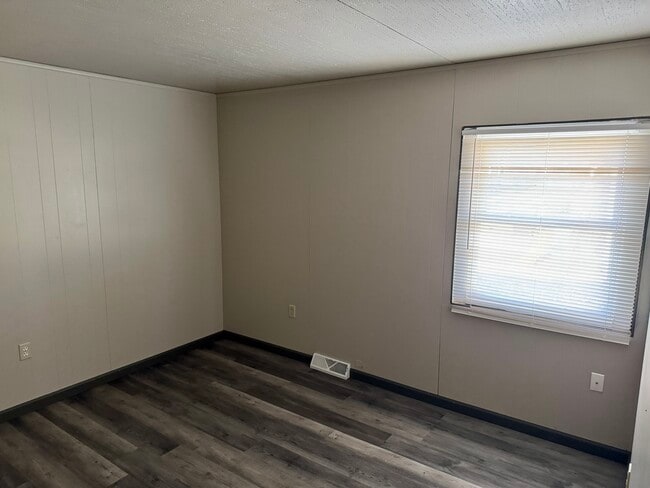 Foto del edificio - 1225 13th St SE