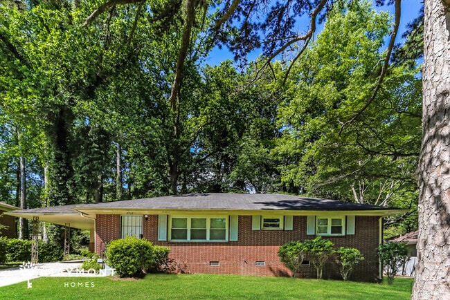 Building Photo - 2712 Cherry Laurel Ln SW