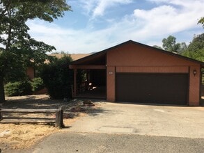 Building Photo - 8856 Olney Park Dr