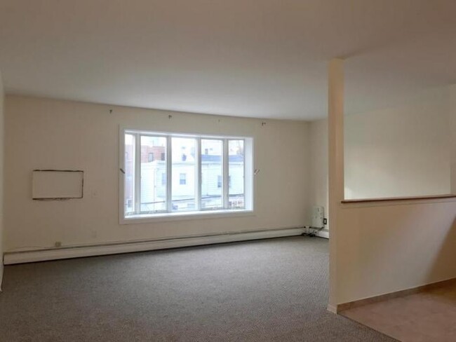 Foto del edificio - 3 bedroom in Brooklyn NY 11209