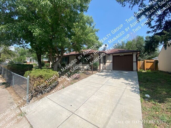 Foto del edificio - 2215 Bonfoy Ave