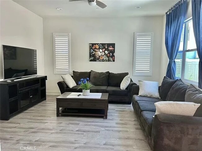 Foto del edificio - 15849 Ellington Way